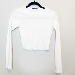 Brandy Melville White Long-sleeve Crop Top
